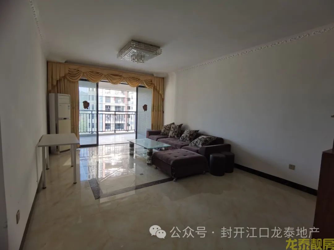 星河国际 124平大三房出售 厅大房宽