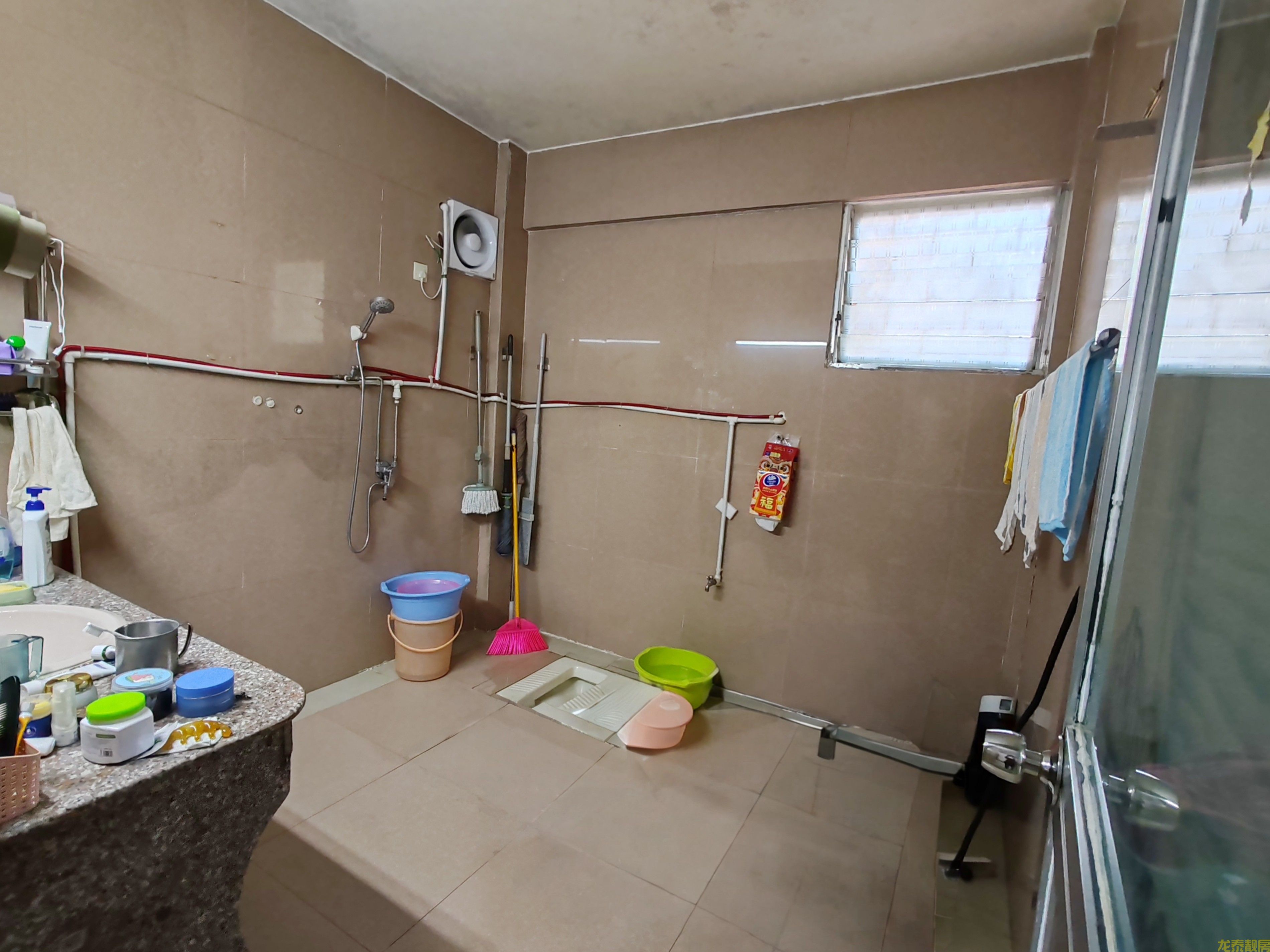 江口城区三层半自建房带前后花园