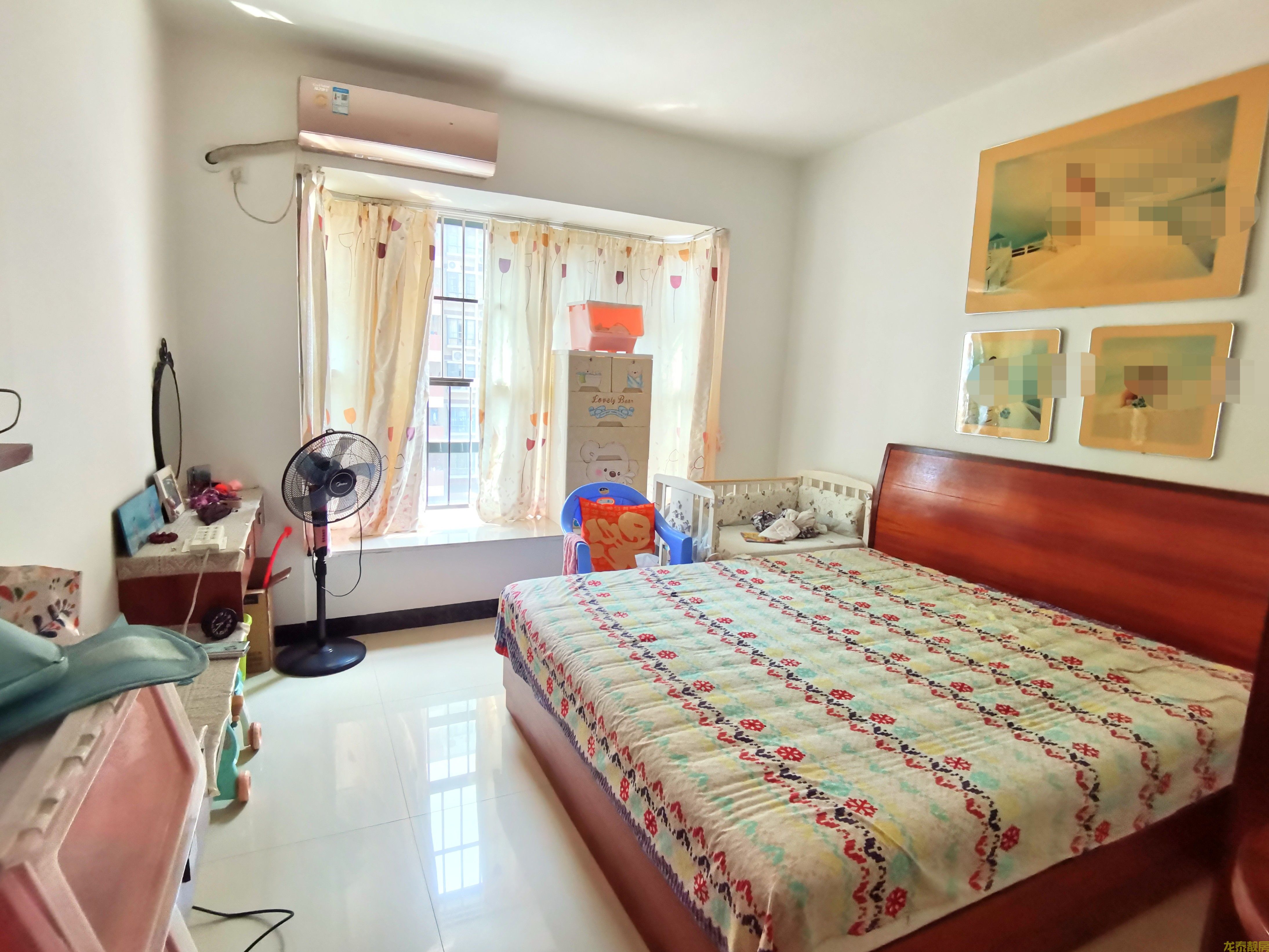 和富花园电梯南向三房户型