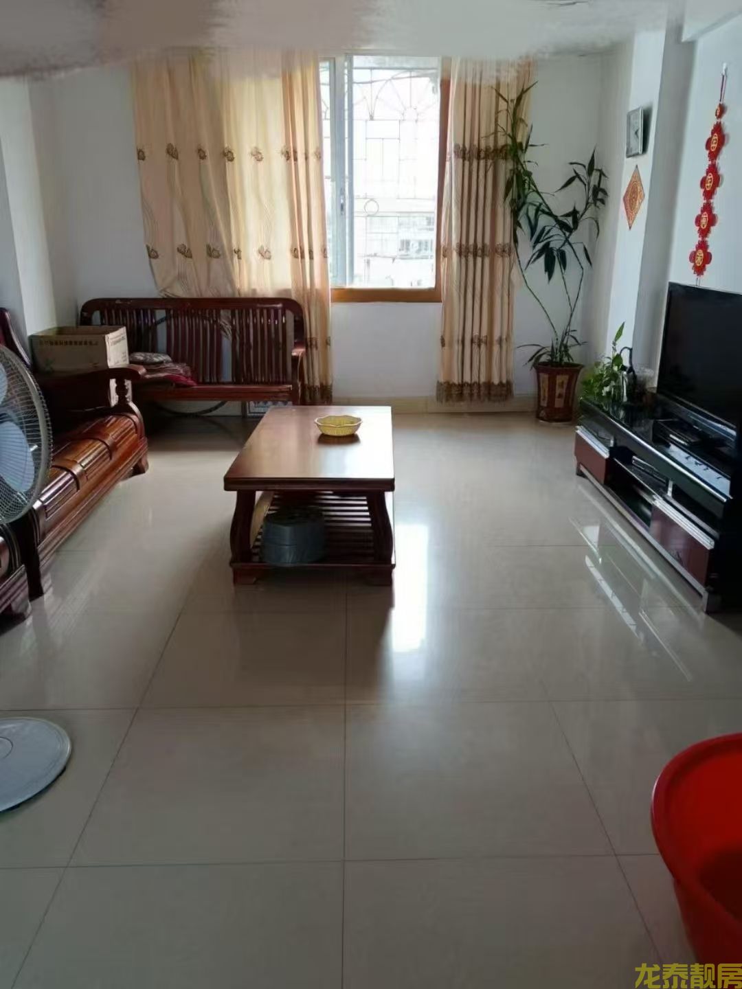 步梯8楼一小学区房