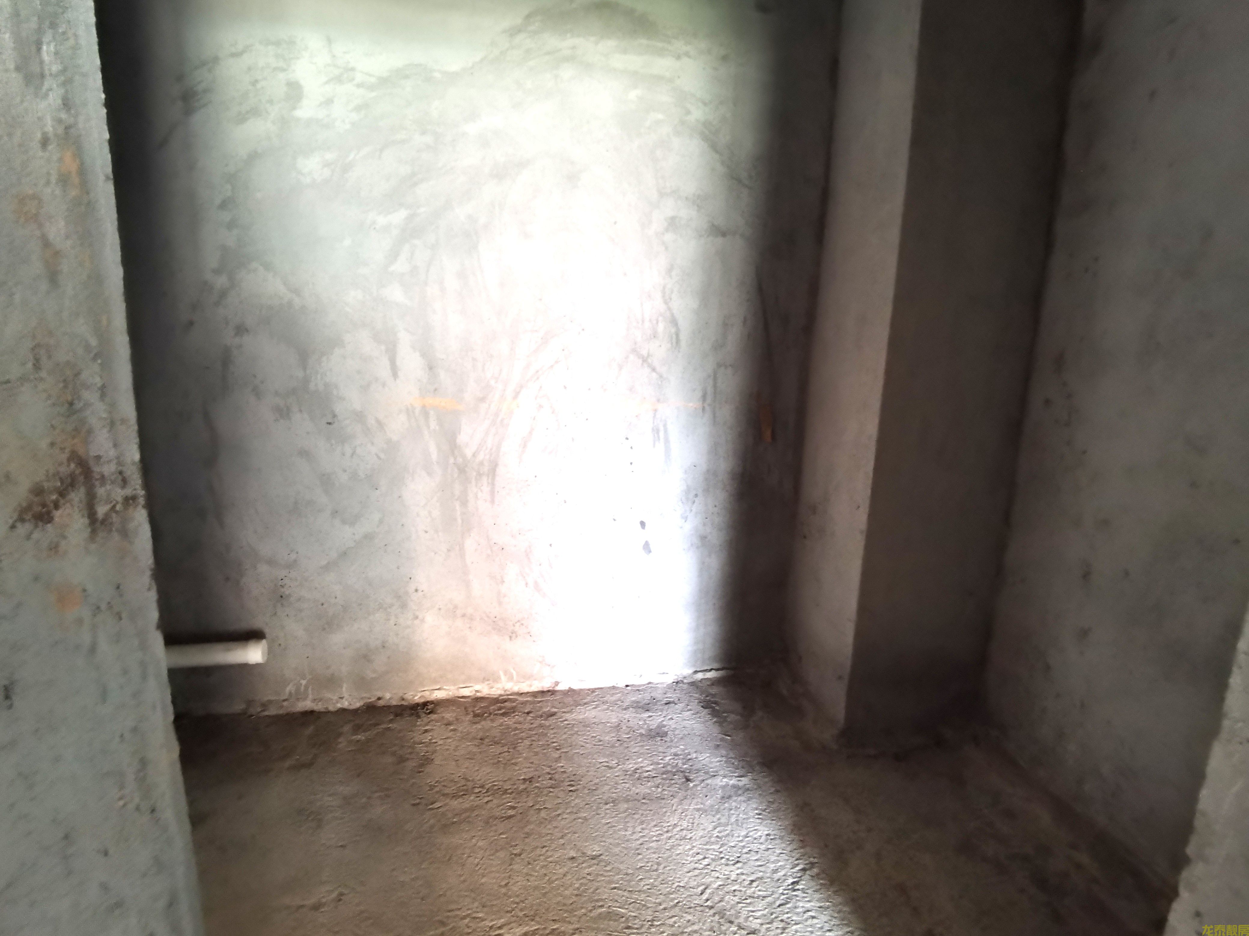 康怡花园电梯毛坯三房