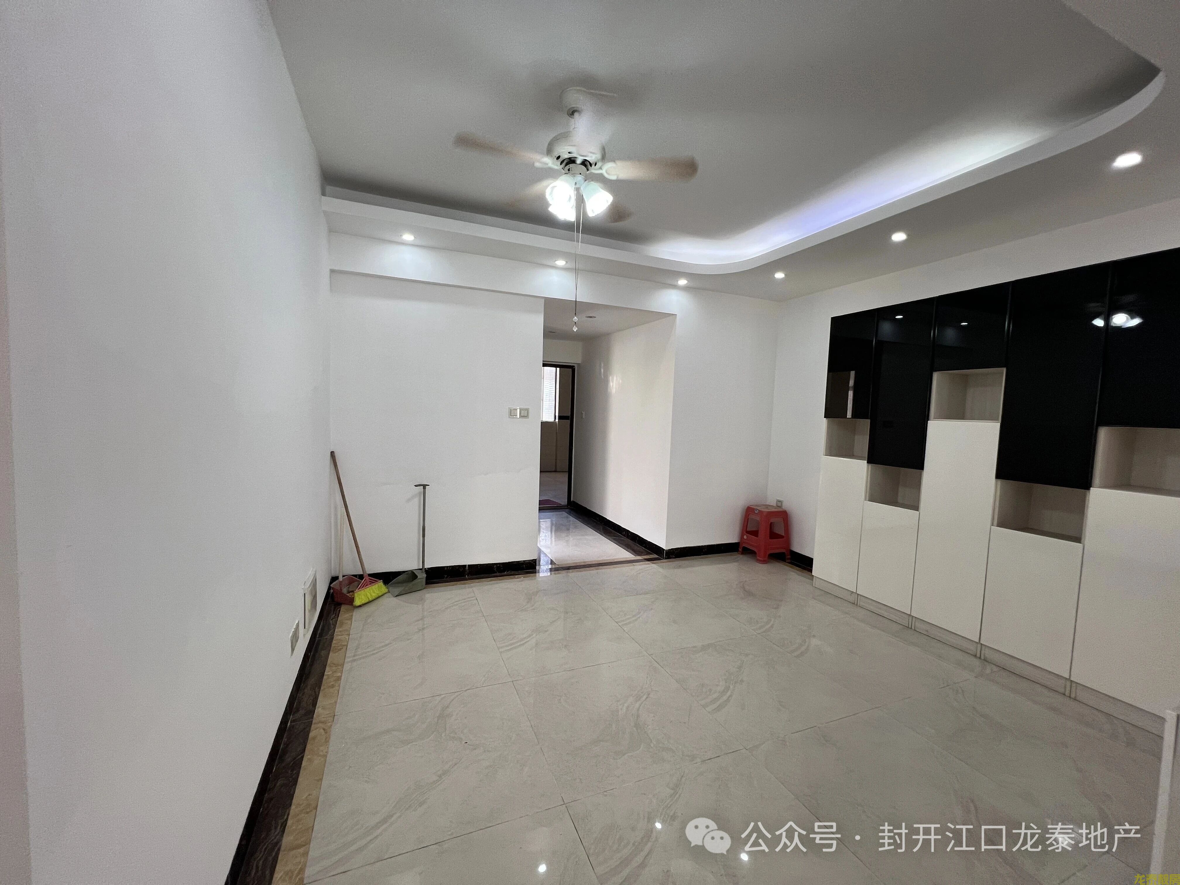 广信嘉园南向精装电梯三房