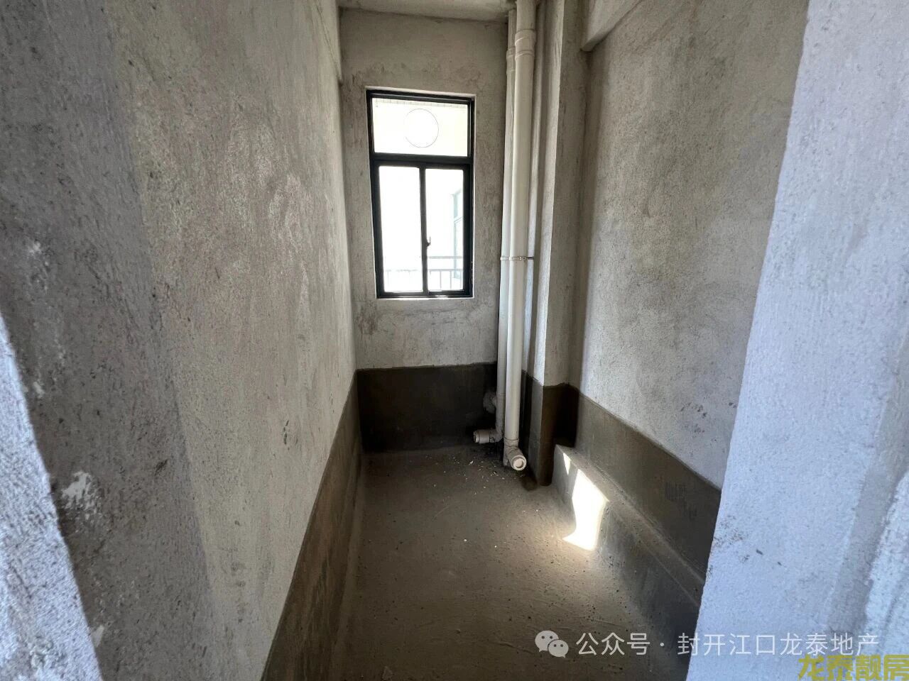 粤江花园头排江景 191平复式 可做5房 楼王户型热售