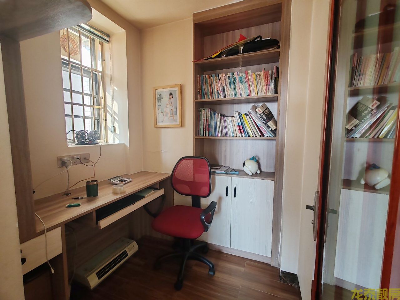 广信嘉园楼王单位，劲笋！毛坯价住精装大三房！